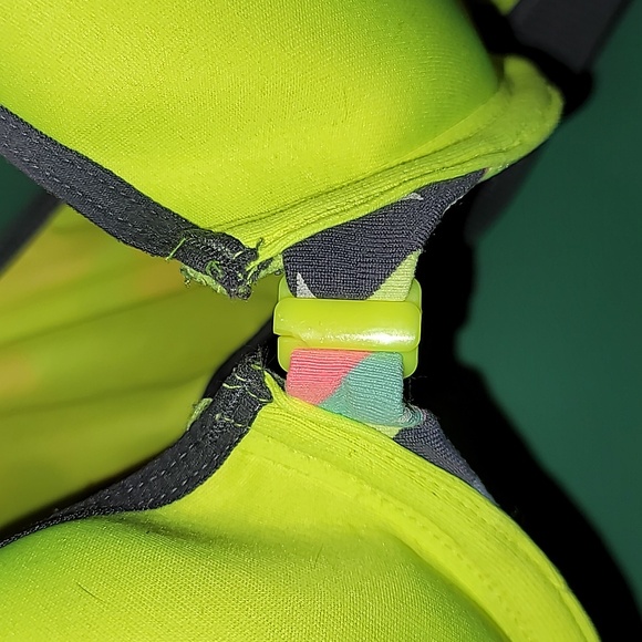 Victoria Secret VSX Knockout Zip Up Sports Bra - Picture 6 of 8